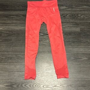 🍍GYM SHARK LEGGINGS🍍SZ xl🍍waist 15”🍍inseam 24”🍍salmon color